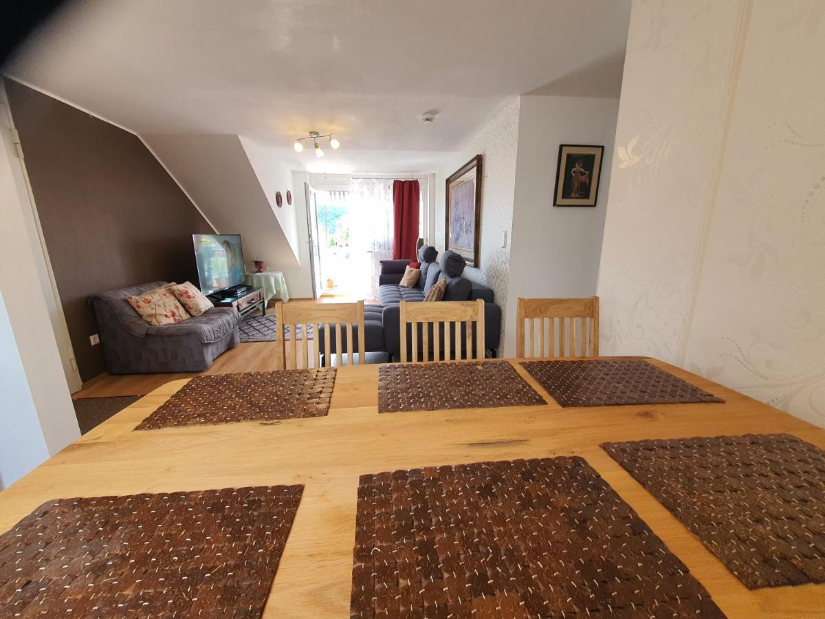 Ferienwohnung Berg View Bad Kissingen Apartment Mit 3 Schlafzimmern Ngoại thất bức ảnh